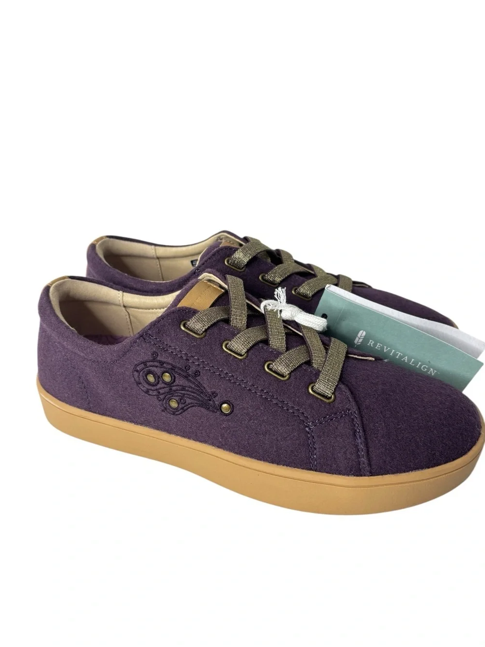 Revitalign Malibu Sparkle Sneakers Shoe Size 9.5 Orthotic Footbed Slip-On NEW!